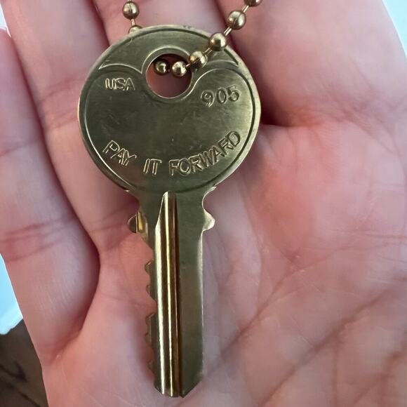 The Giving Keys Courage Key Pendant Chain Necklace - Picture 3 of 4